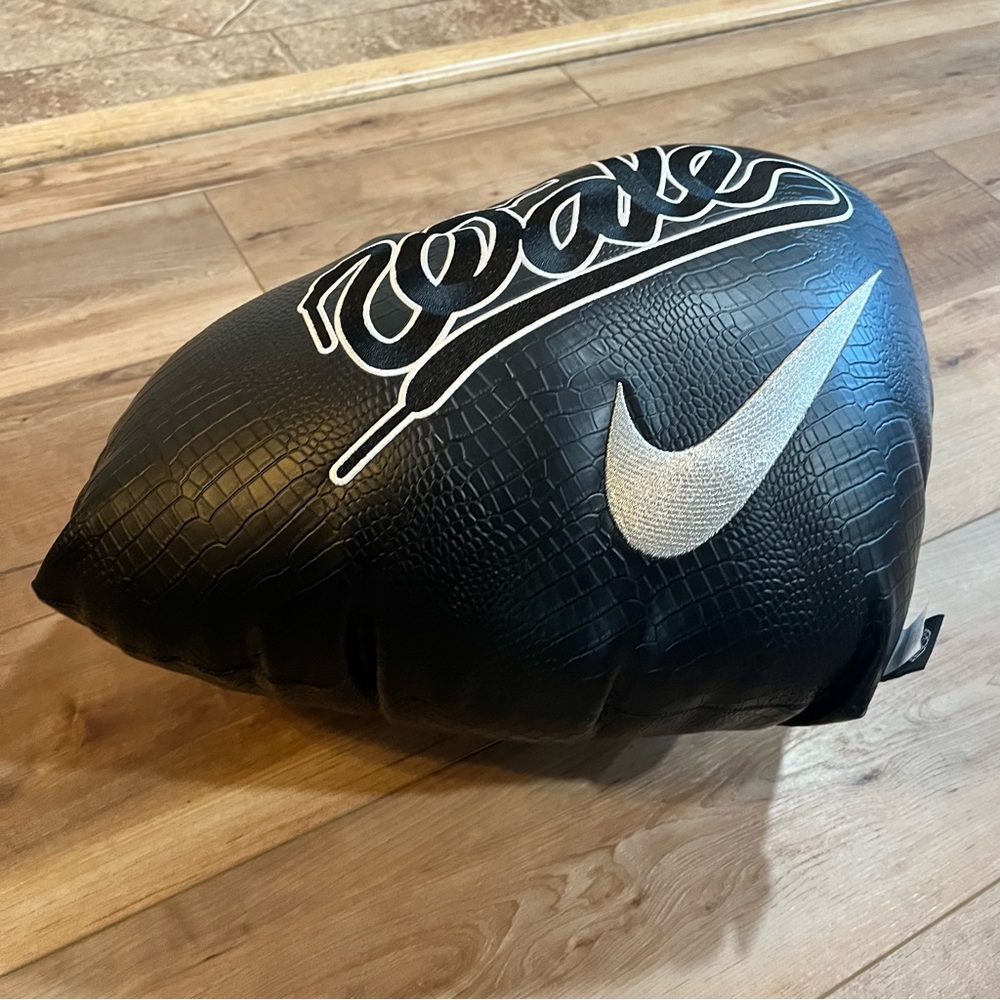 Nike SB Tiffany Dunk Diamond Pillow - Picture 4 of 6